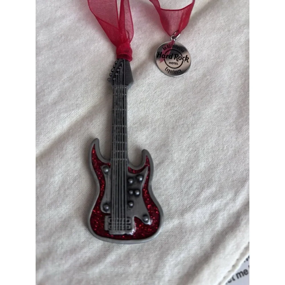 N/A pewter guitar